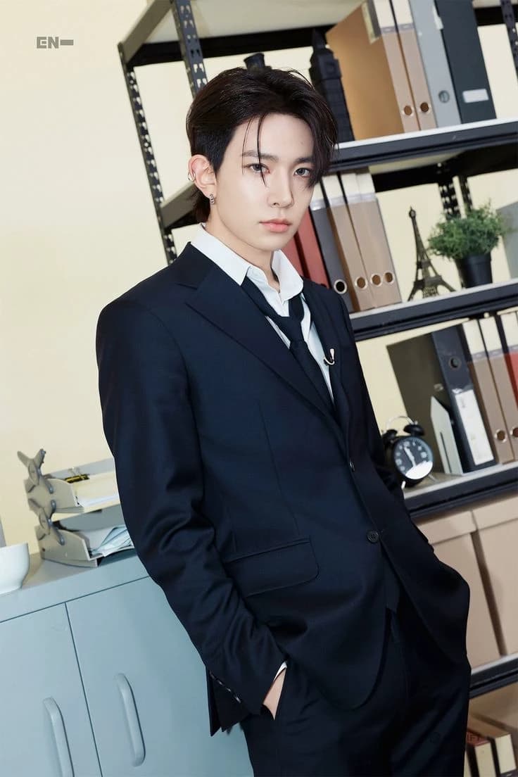 Lee heeseung thumbnail