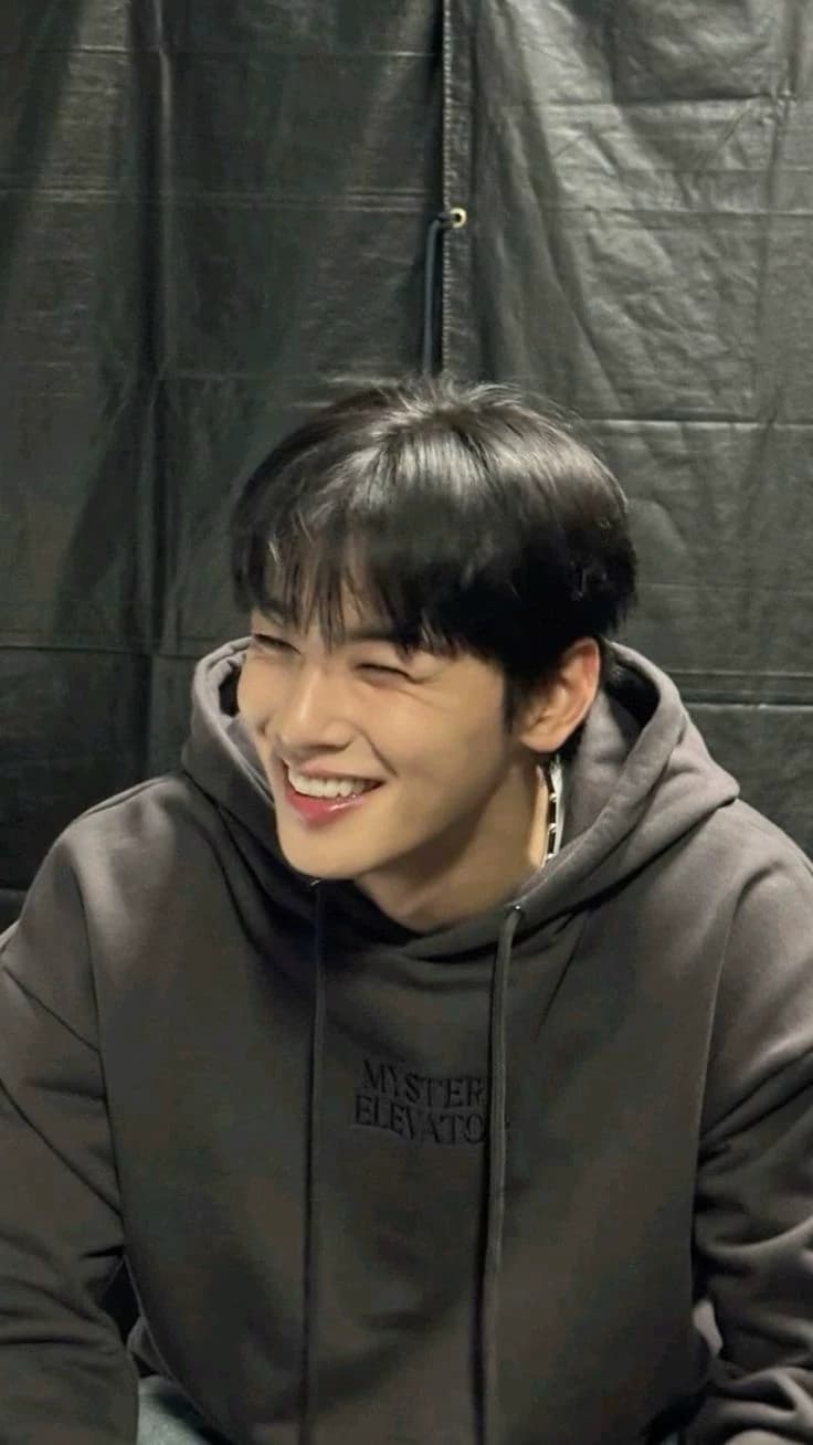 cha eunwoo thumbnail