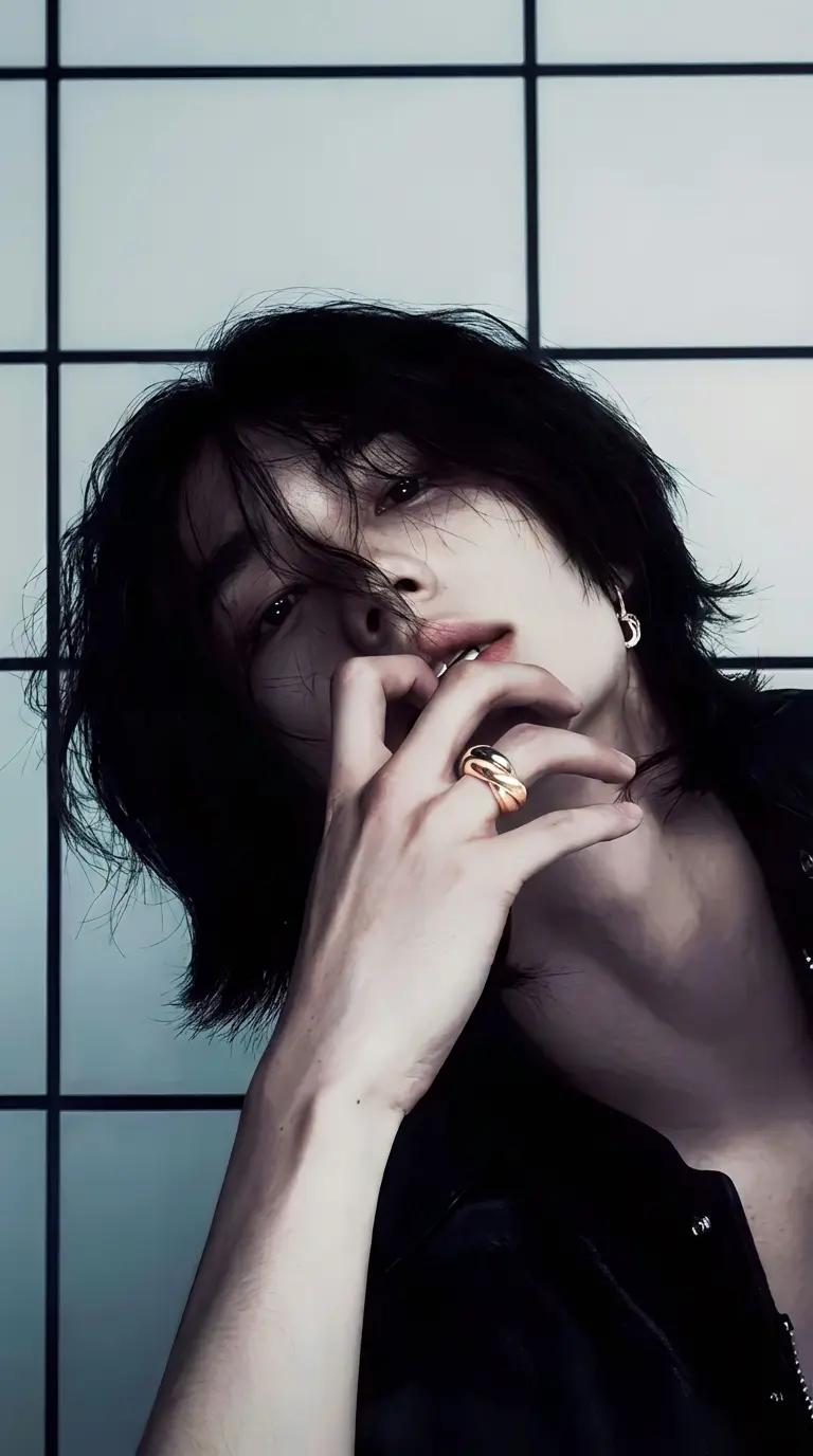 Hyunjin thumbnail