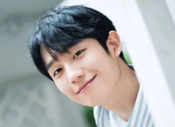Jung - Hae - In thumbnail