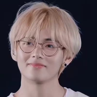 Kim Taehyung thumbnail
