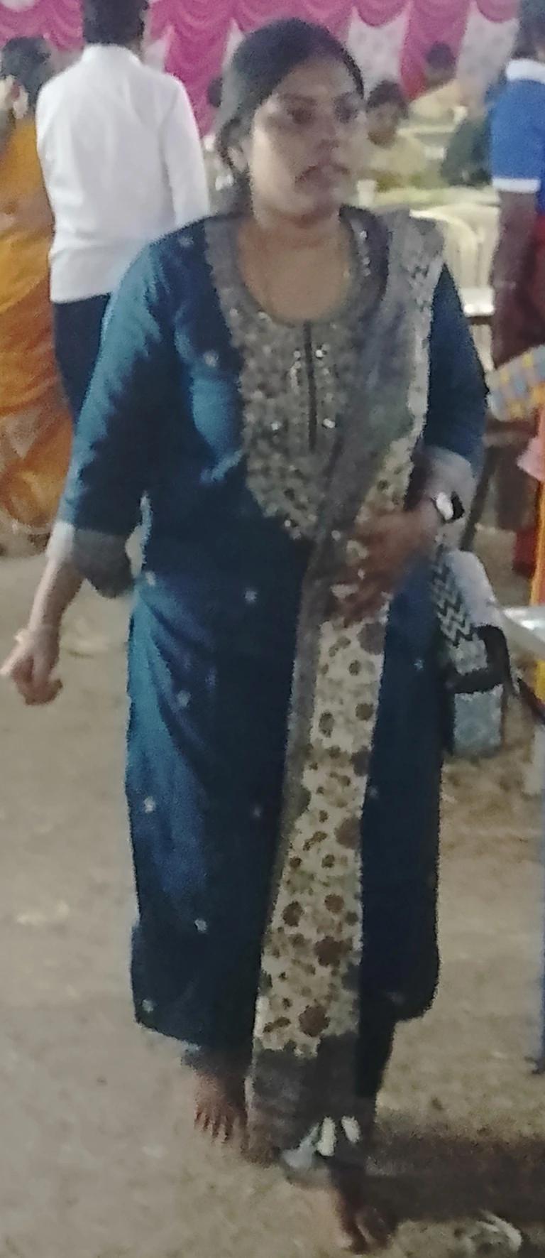 Mom's sister  thumbnail