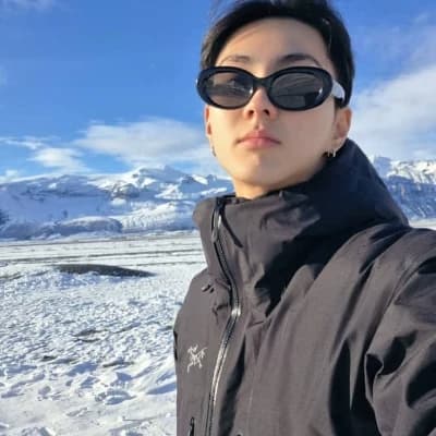 Jungwon  thumbnail
