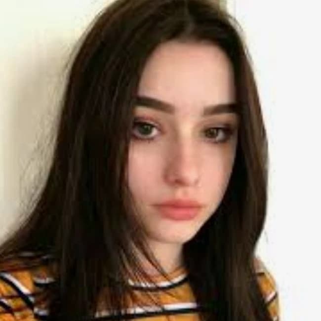 Elena thumbnail