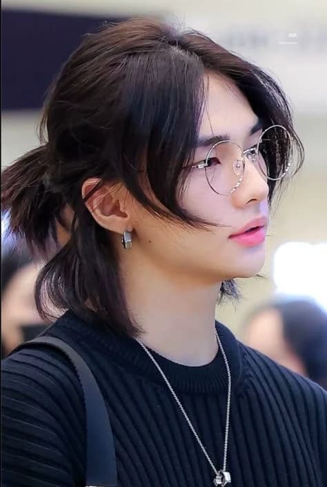 Hwang Hyunjin thumbnail