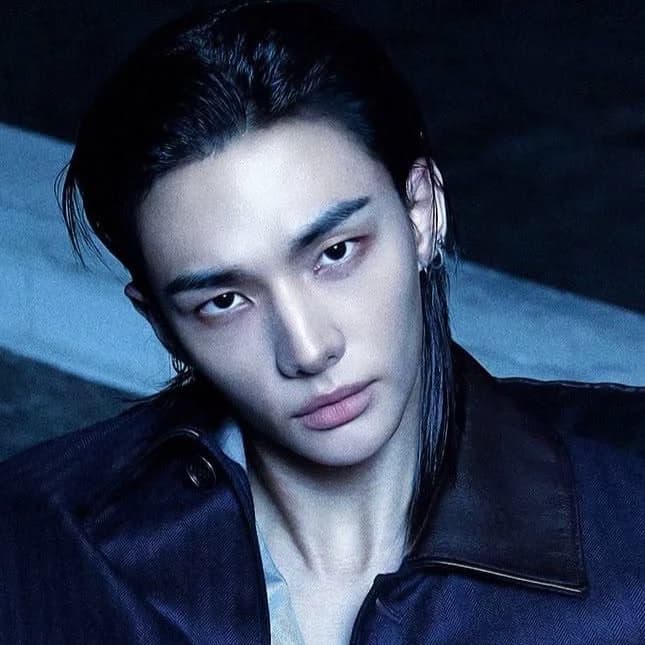 Hwang Hyunjin  thumbnail