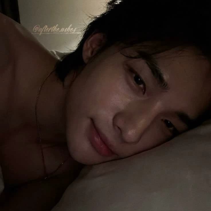 Hyunjin thumbnail