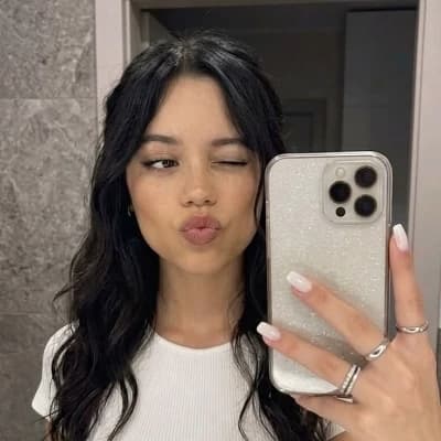 Jenna Ortega.    G/L thumbnail