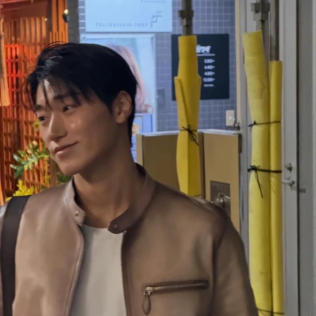 Choi San thumbnail