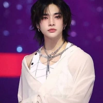 Hwang Hyunjin thumbnail