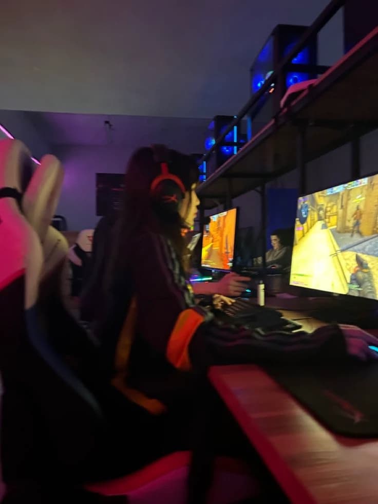 Namorada gamer - myka thumbnail