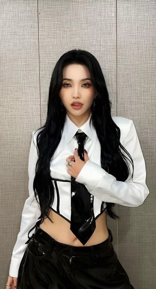 Soyeon thumbnail