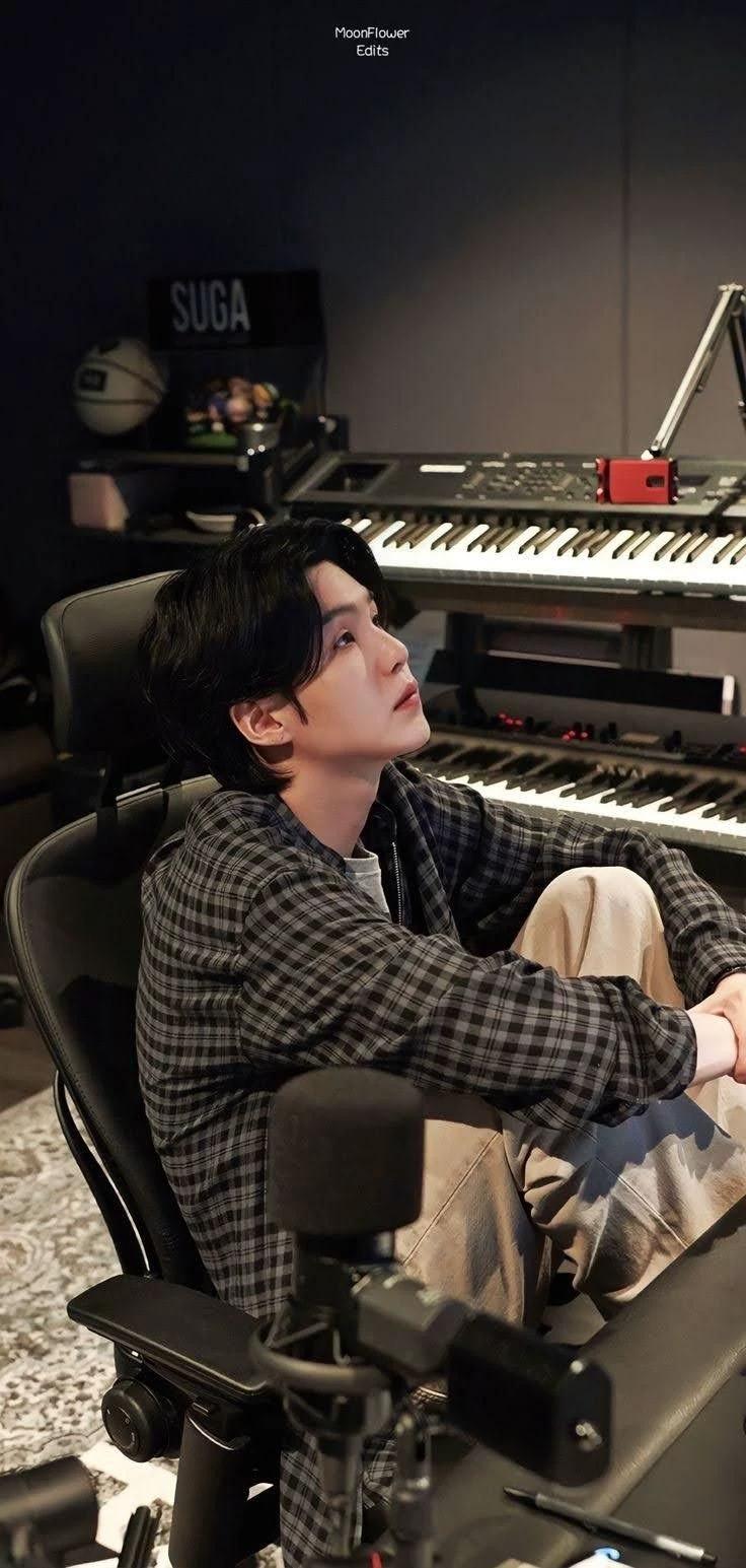 Min Yoongi thumbnail