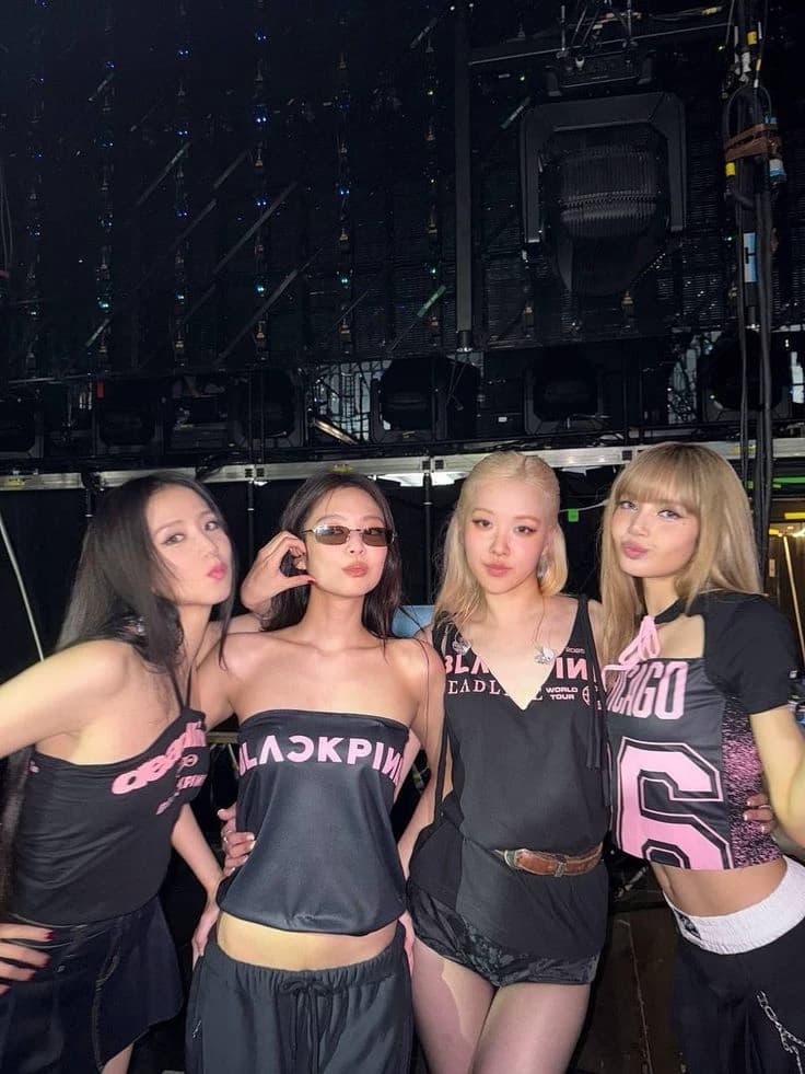 blackpink | você é a lisa  thumbnail