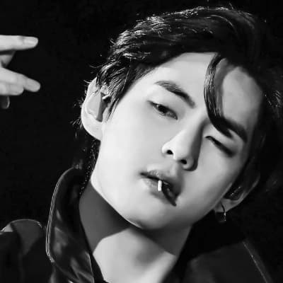 Kim Taehyung thumbnail