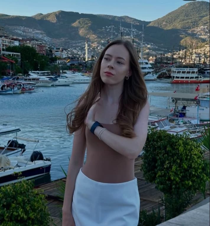 Emily  thumbnail