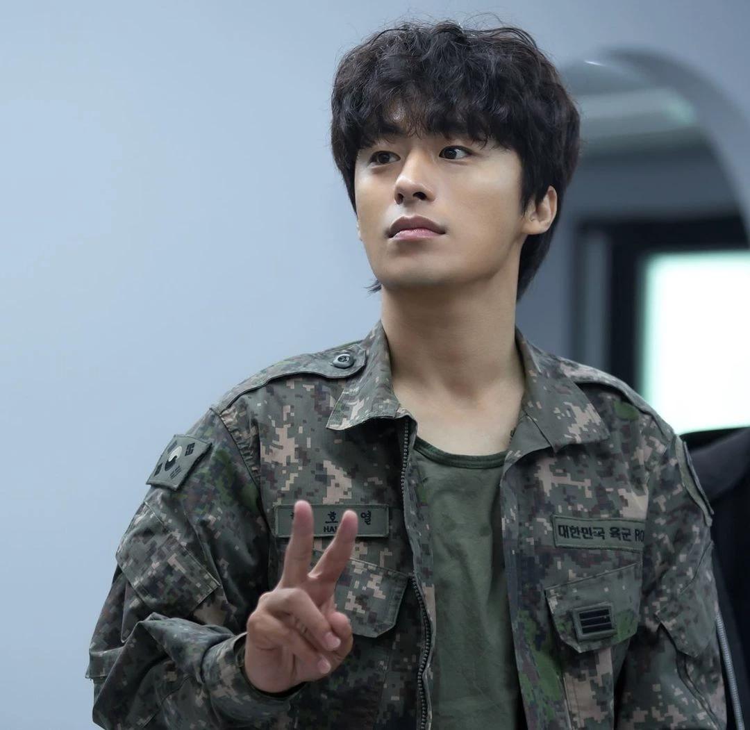 Han ho yeol thumbnail