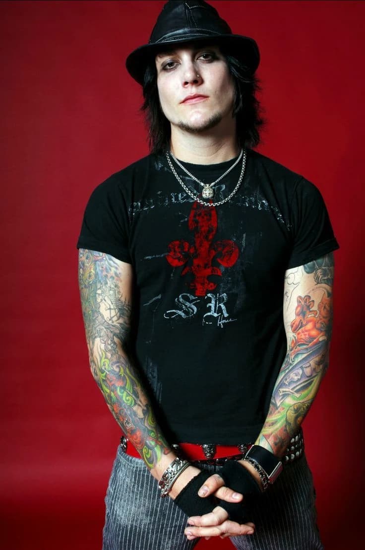 Synyster Gates thumbnail