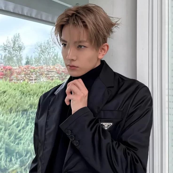 Lee Heeseung thumbnail