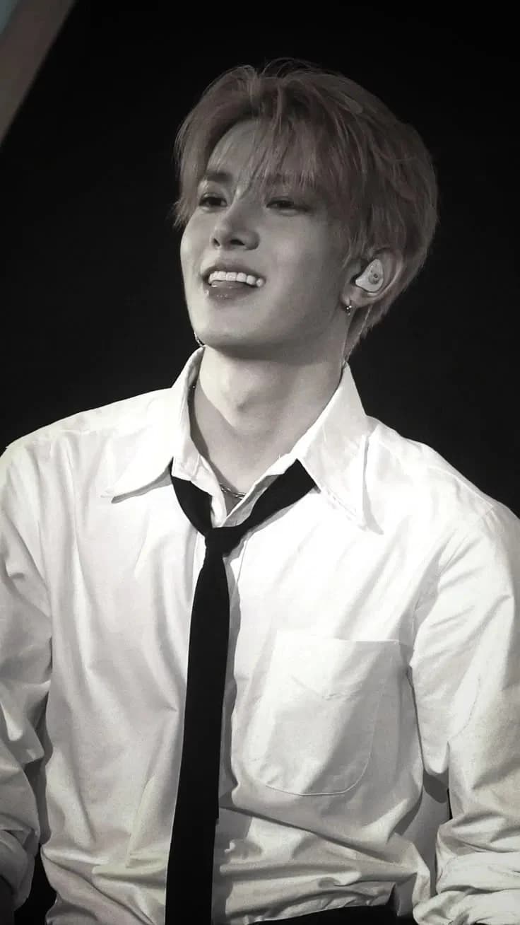Lee Heeseung thumbnail