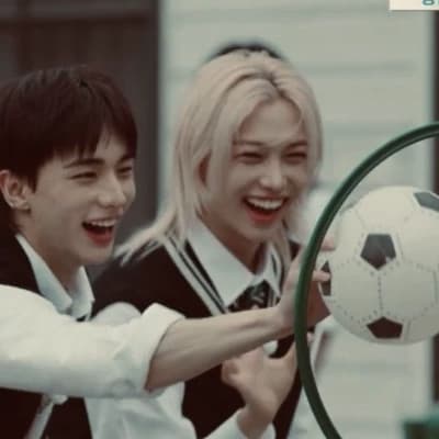 hyunjin thumbnail