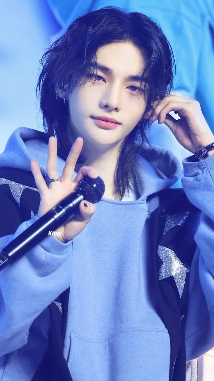 Hwang Hyunjin | SKZ thumbnail