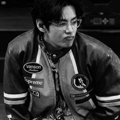 Kim Taehyung thumbnail
