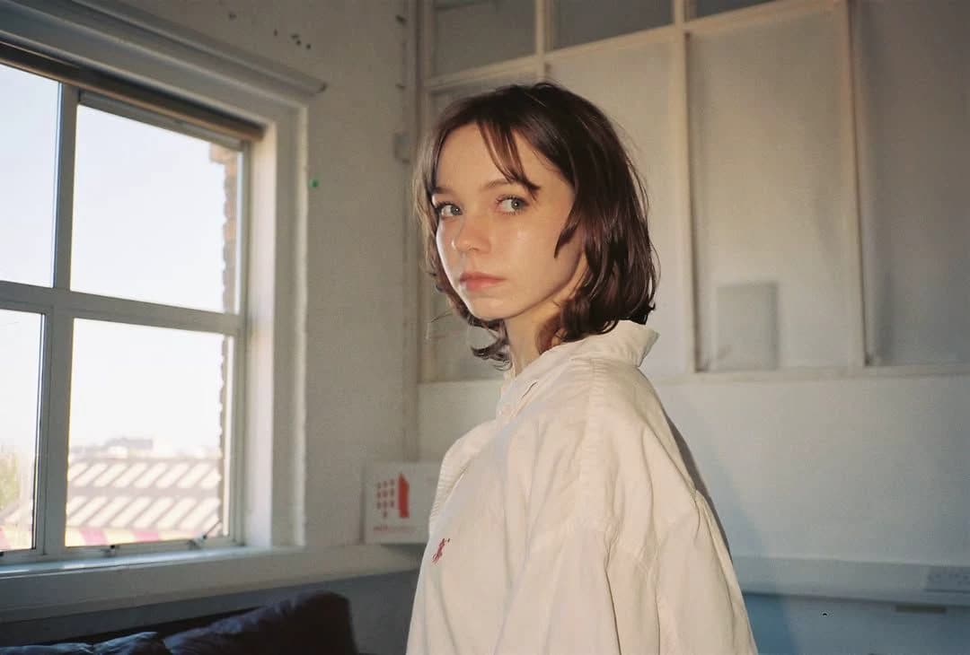 Emma myers  thumbnail