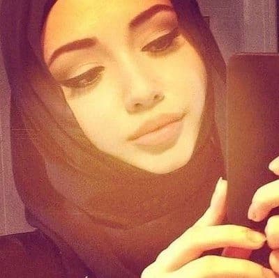 Desperate Muslim Mom thumbnail