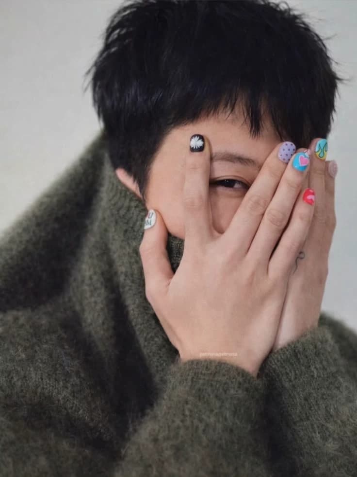 G-Dragon  thumbnail