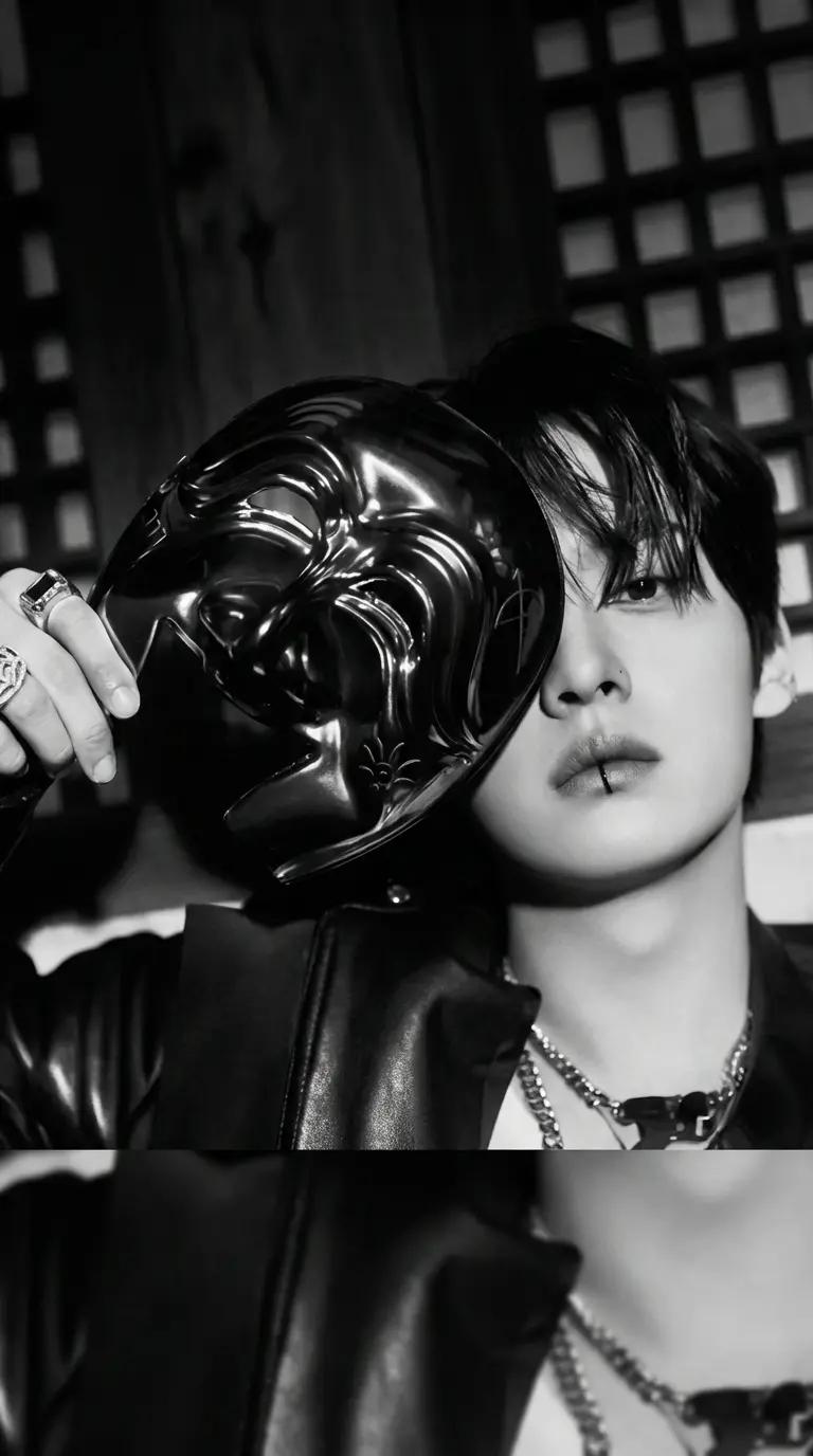 Lee Know thumbnail