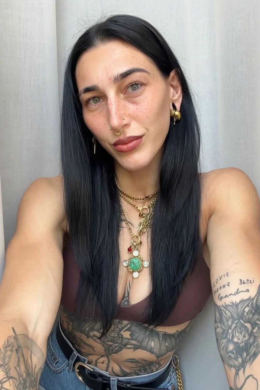 Demi Bennett thumbnail