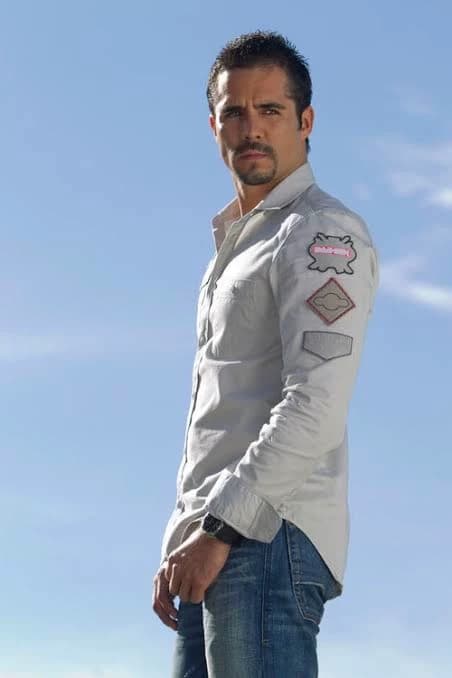 Gustavo Duran (BL/OMEGAVERSE) thumbnail
