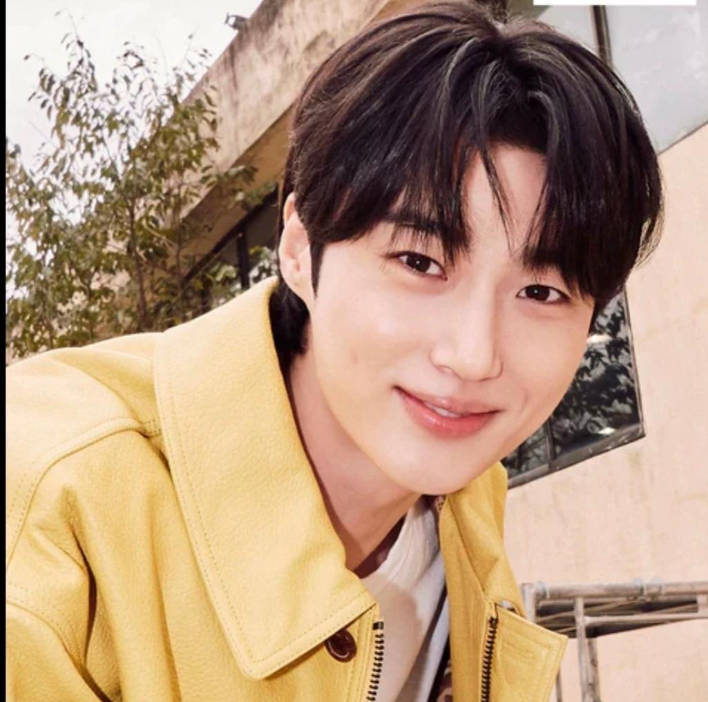 Byeon woo seok  thumbnail