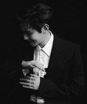 BYUN BAEKHYUN    thumbnail