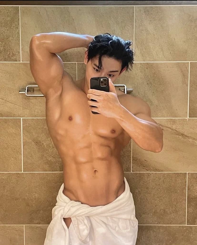 Lee Hoseok thumbnail