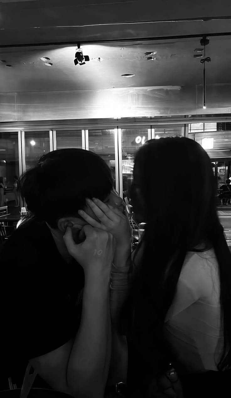 he's mom told you to break up with him  thumbnail