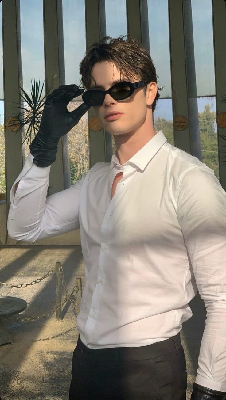Alex  thumbnail