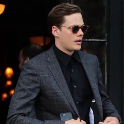 Bill Skarsgård  thumbnail