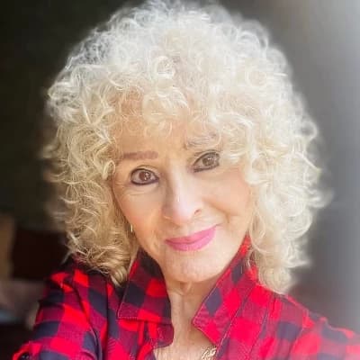 Magdalena 'Magda' Giner Actriz De Cine Tv y de Doblaje Española Mexicana  thumbnail