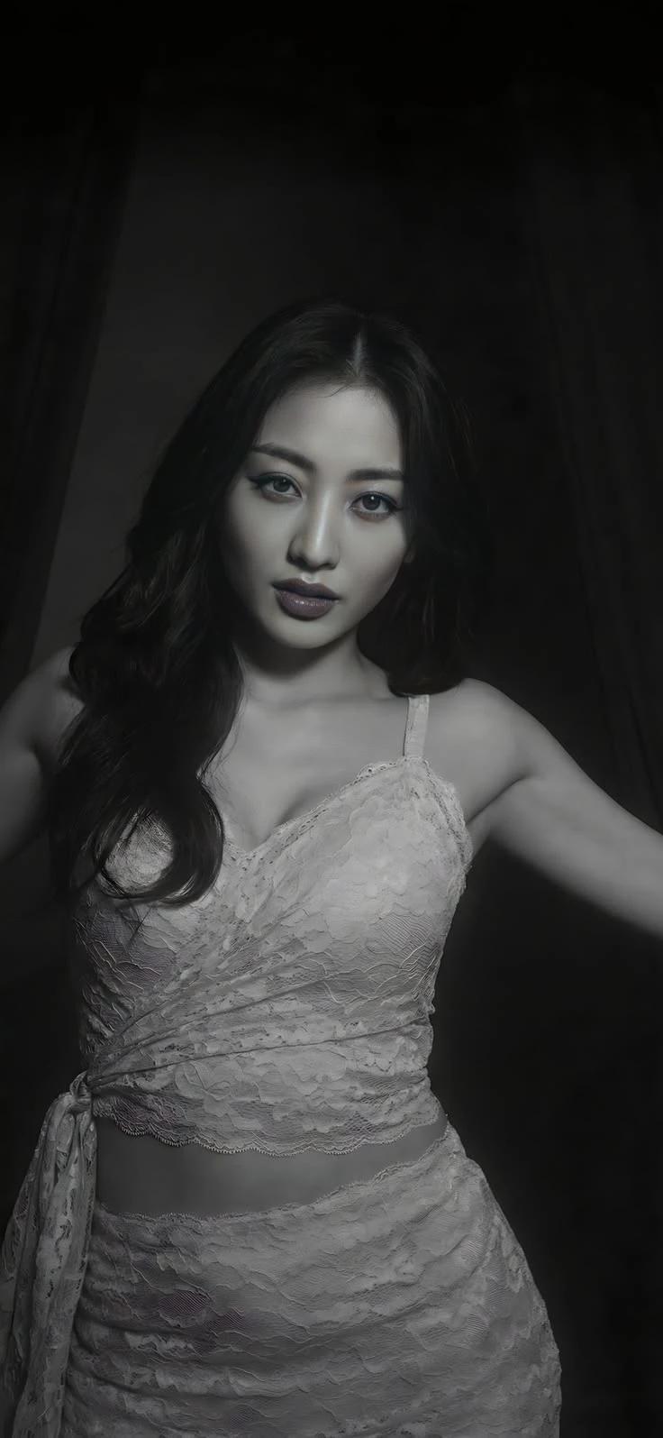 Park Jihyo (your cold but loving boss) thumbnail