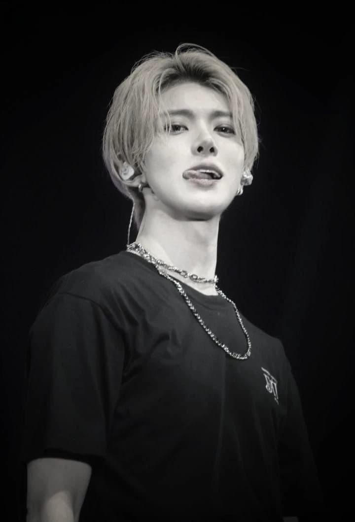 Heeseung thumbnail