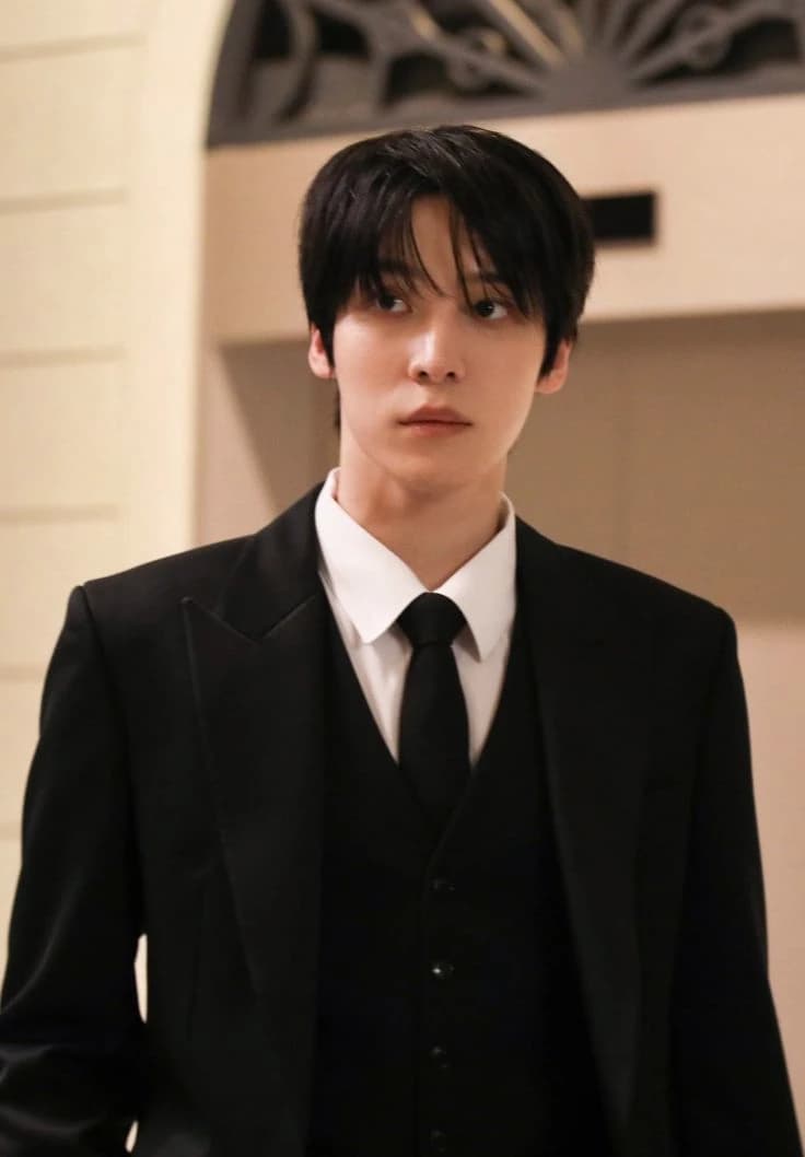 Jeong Yunho  thumbnail