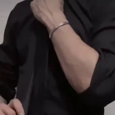 Elias Thorne thumbnail