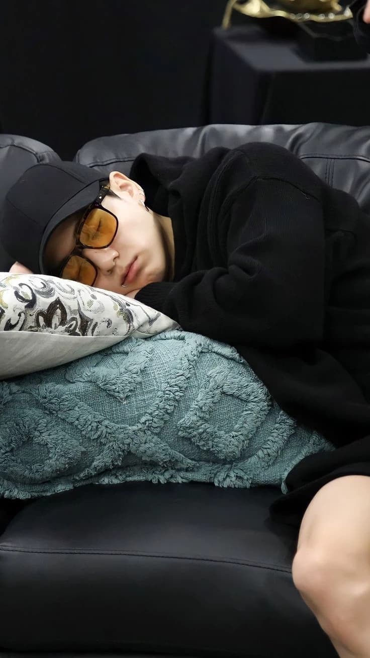 Jeon Jungkook thumbnail