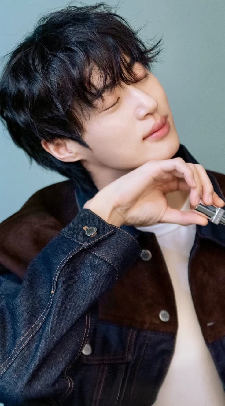 Byeon Woo seok  thumbnail