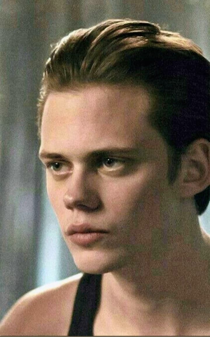 Bill Skarsgard thumbnail