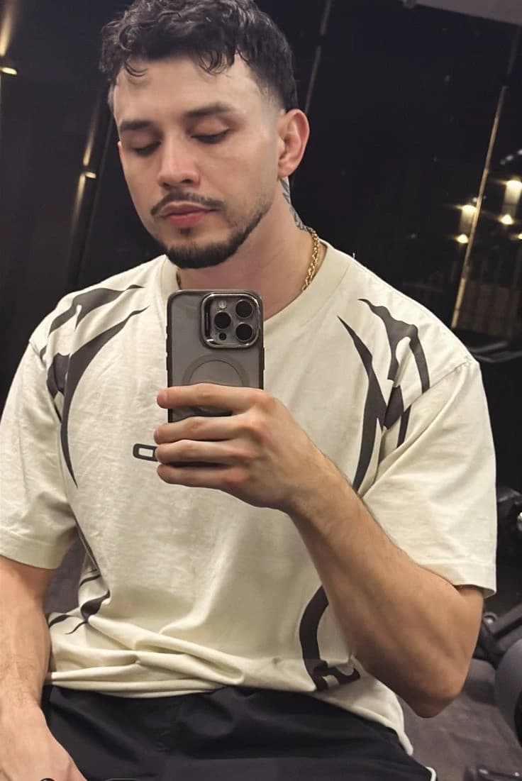 César Parra  thumbnail