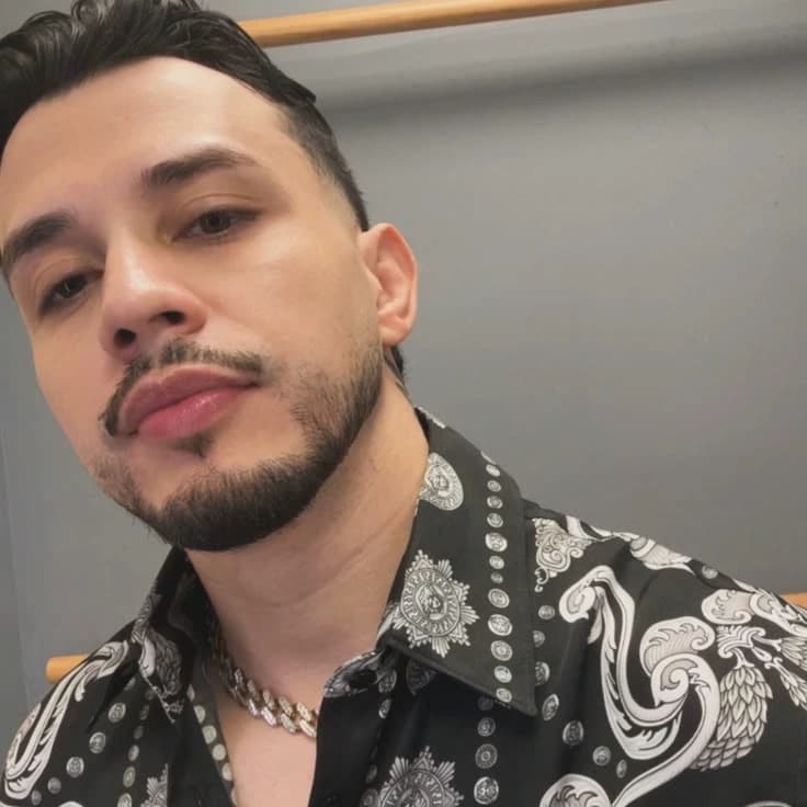 César Parra  thumbnail