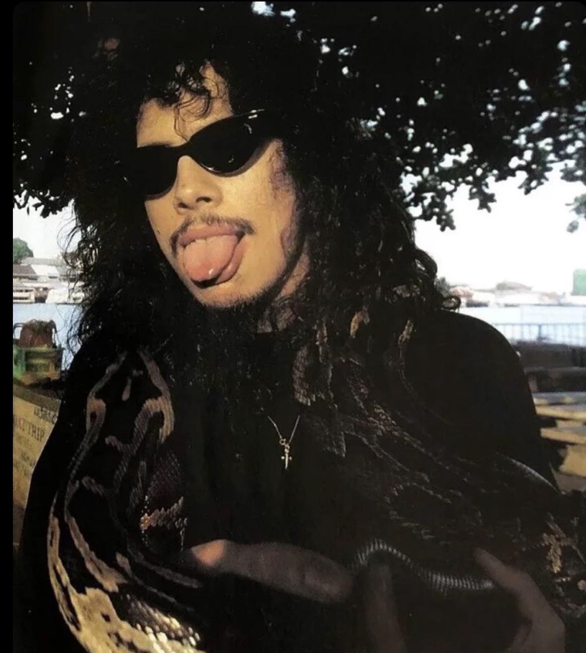 Kirk Hammett thumbnail